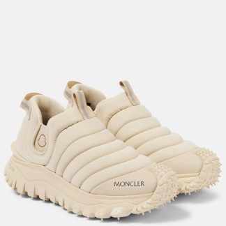 buy luxury Moncler Trailgrip Après quilted sneakers in white