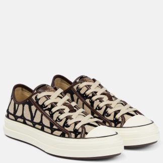 cheap luxury Valentino Garavani Toile Iconographe Totaloop sneakers in brown