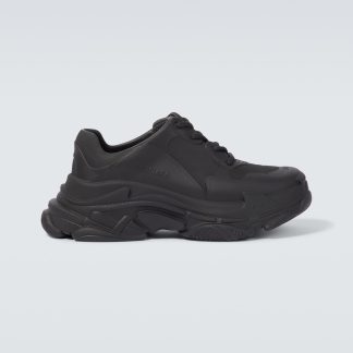 fashion designer Balenciaga Triple S Mold sneakers in black