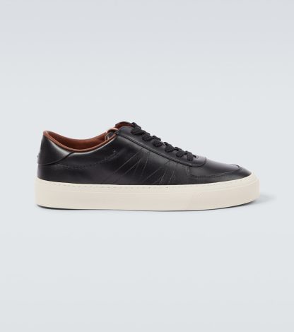 fashion luxury Moncler Monclub leather sneakers in black