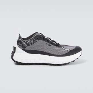 fashion luxury Norda 001 trail running shoes in black