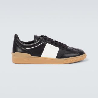 fashion luxury Valentino Garavani Upvillage leather sneakers in black